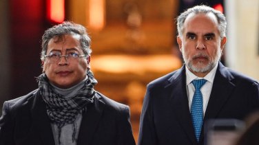 Suspensión del salario mínimo: lo que dicen los juristas sobre los límites del poder presidencial