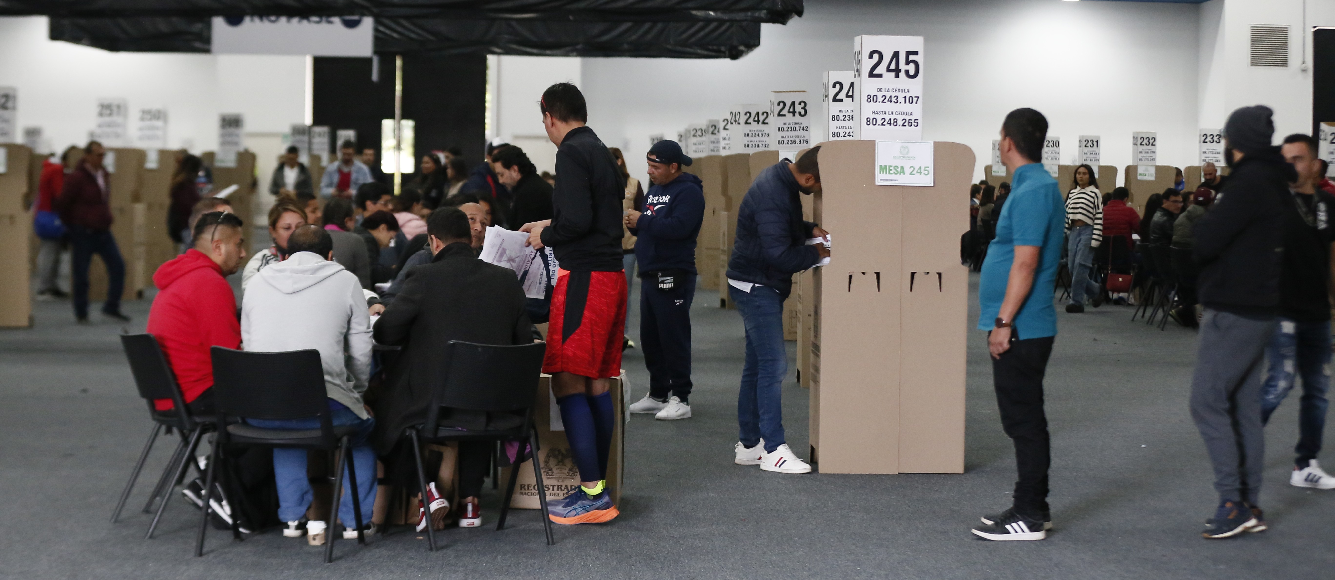 Polarización e información no verificada, principales alertas rumbo a presidenciales 2026