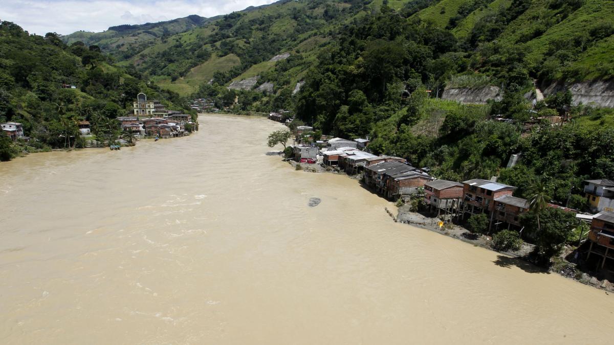 Ideam emite alerta roja ante el aumento del nivel del río Cauca e inminente riesgo de desbordamientos en zonas ribereñas
