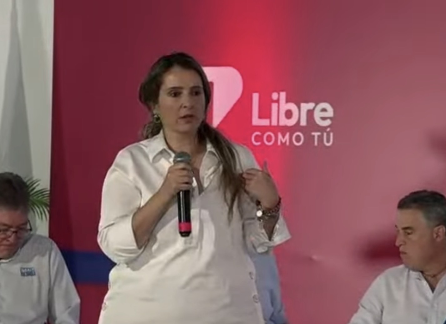 Centro Democrático denuncia presencia de mujer armada en acto de campaña de Paloma Valencia en Honda