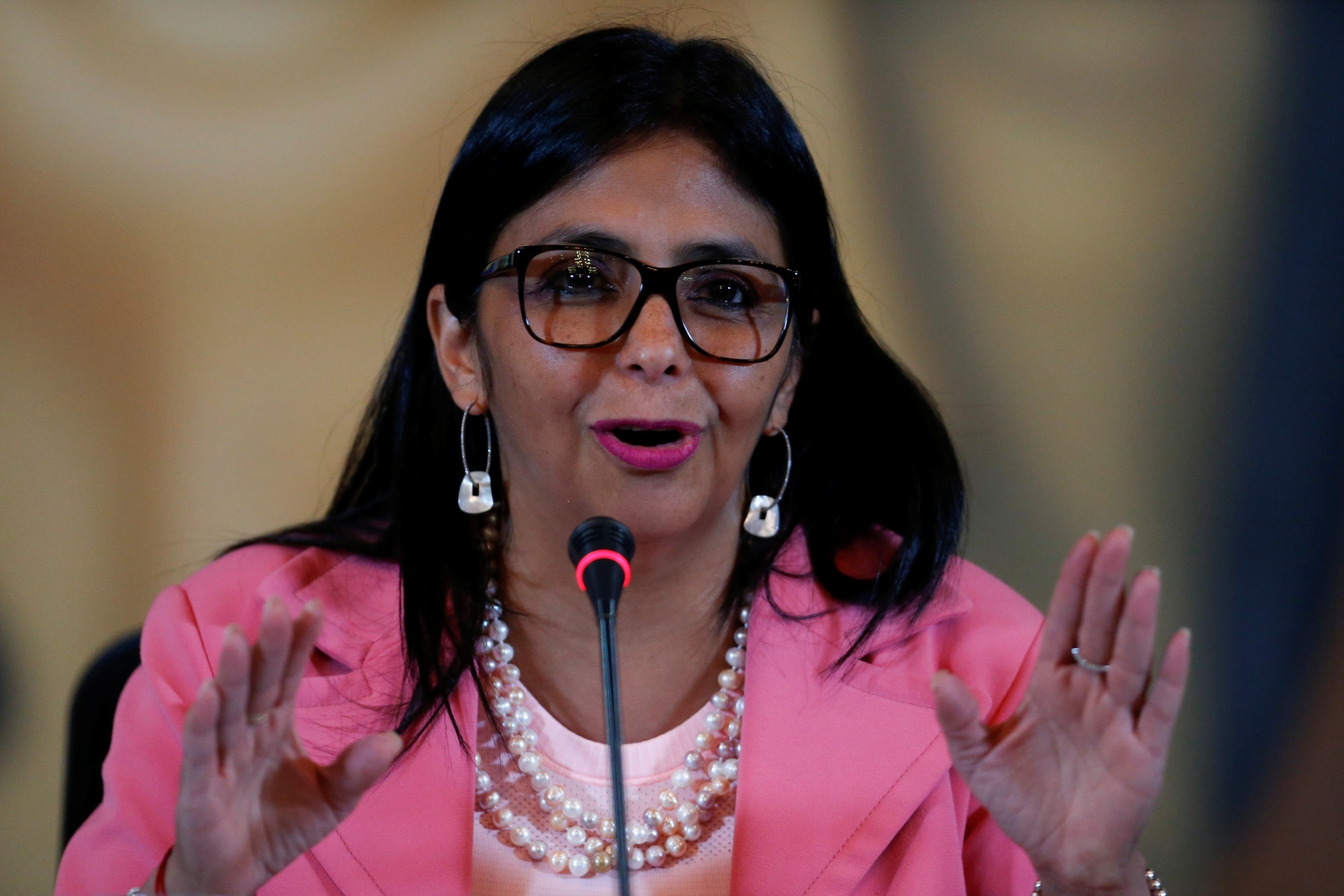 Reconocimiento de EE.UU. a Delcy Rodríguez: ¿espaldarazo al chavismo o apuesta por la transición?