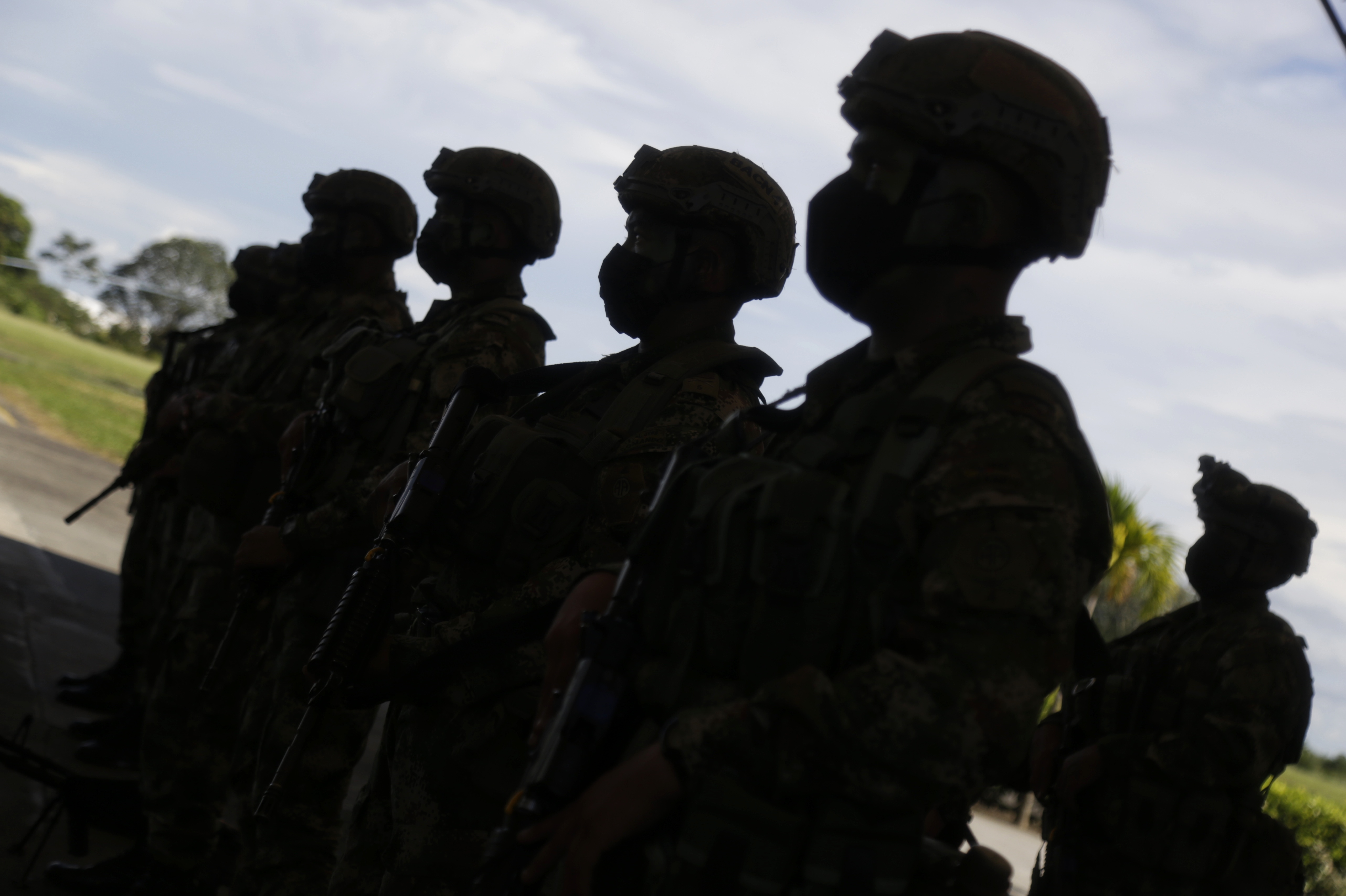 Mercenarios colombianos: el negocio global que crece entre promesas de miles de dólares