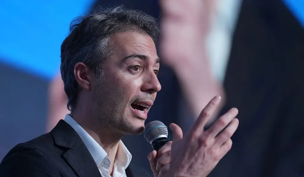Daniel Quintero asume como nuevo superintendente nacional de Salud en Colombia