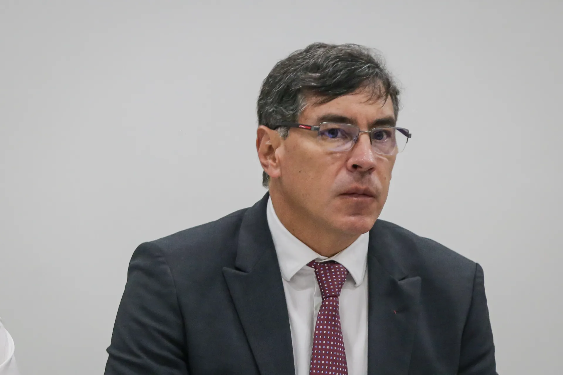 Magistrado del CNE alerta riesgo para la legitimidad de las elecciones