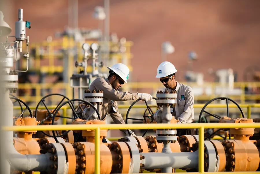 AIE advierte posible crisis global del petróleo por tensión en Oriente Próximo