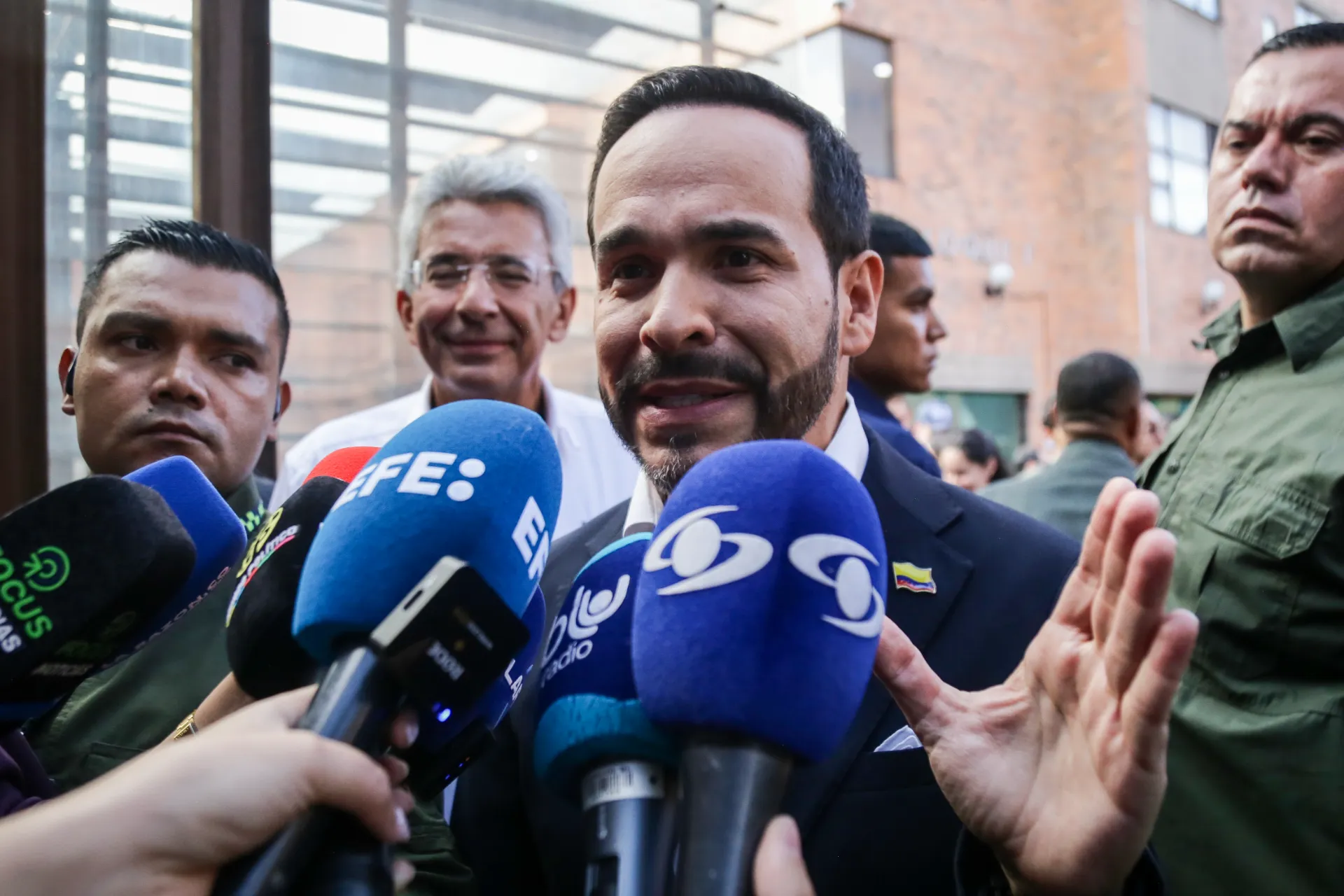 Abelardo De La Espriella solicita vigilancia internacional para la segunda vuelta