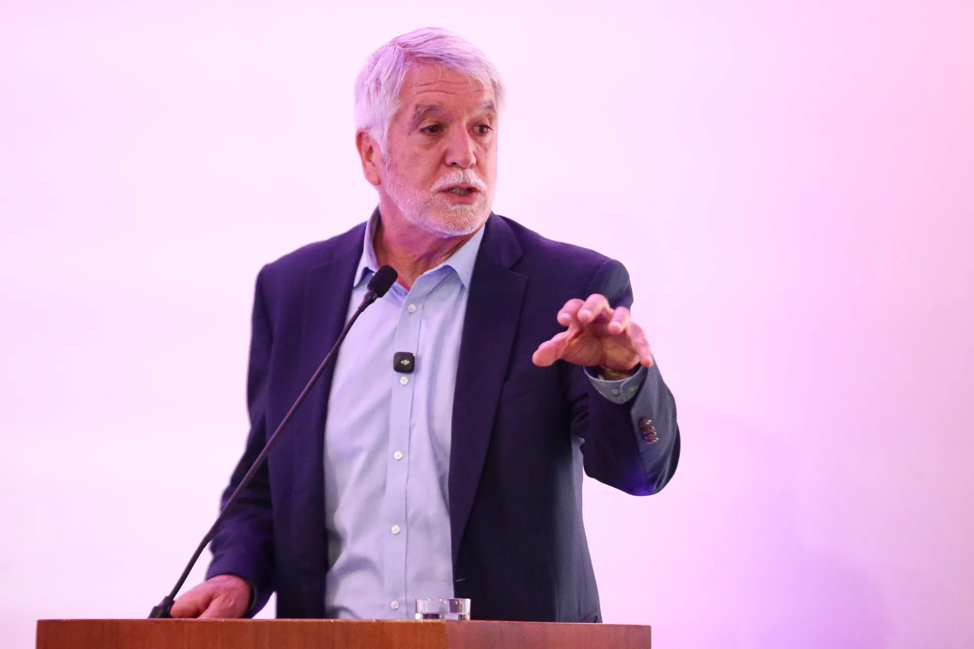Petro se tomaría el poder por la fuerza si pudiera": la dura  advertencia de Enrique Peñalosa frente a la segunda vuelta 