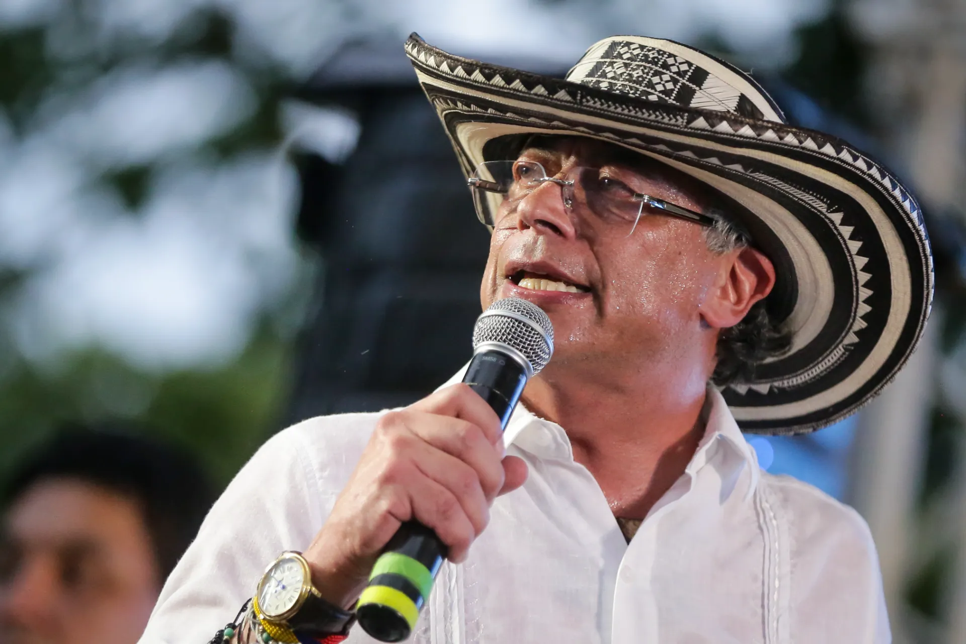 Busca explicaciones a la derrota": los furiosos reclamos de Petro a Bogotá y al exterior tras el triunfo de Abelardo De La Espriella