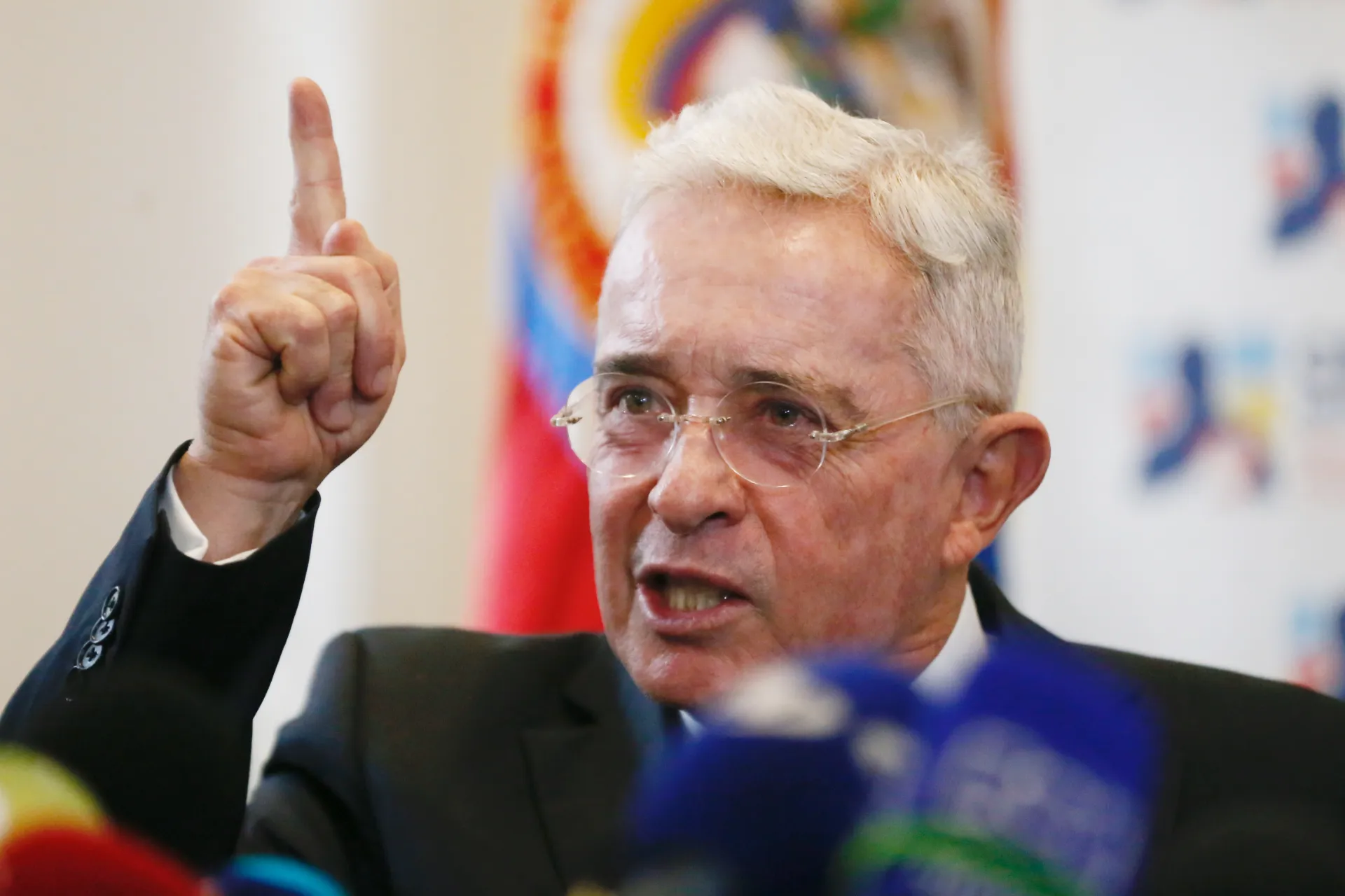Álvaro Uribe a indagatoria el 24 de julio