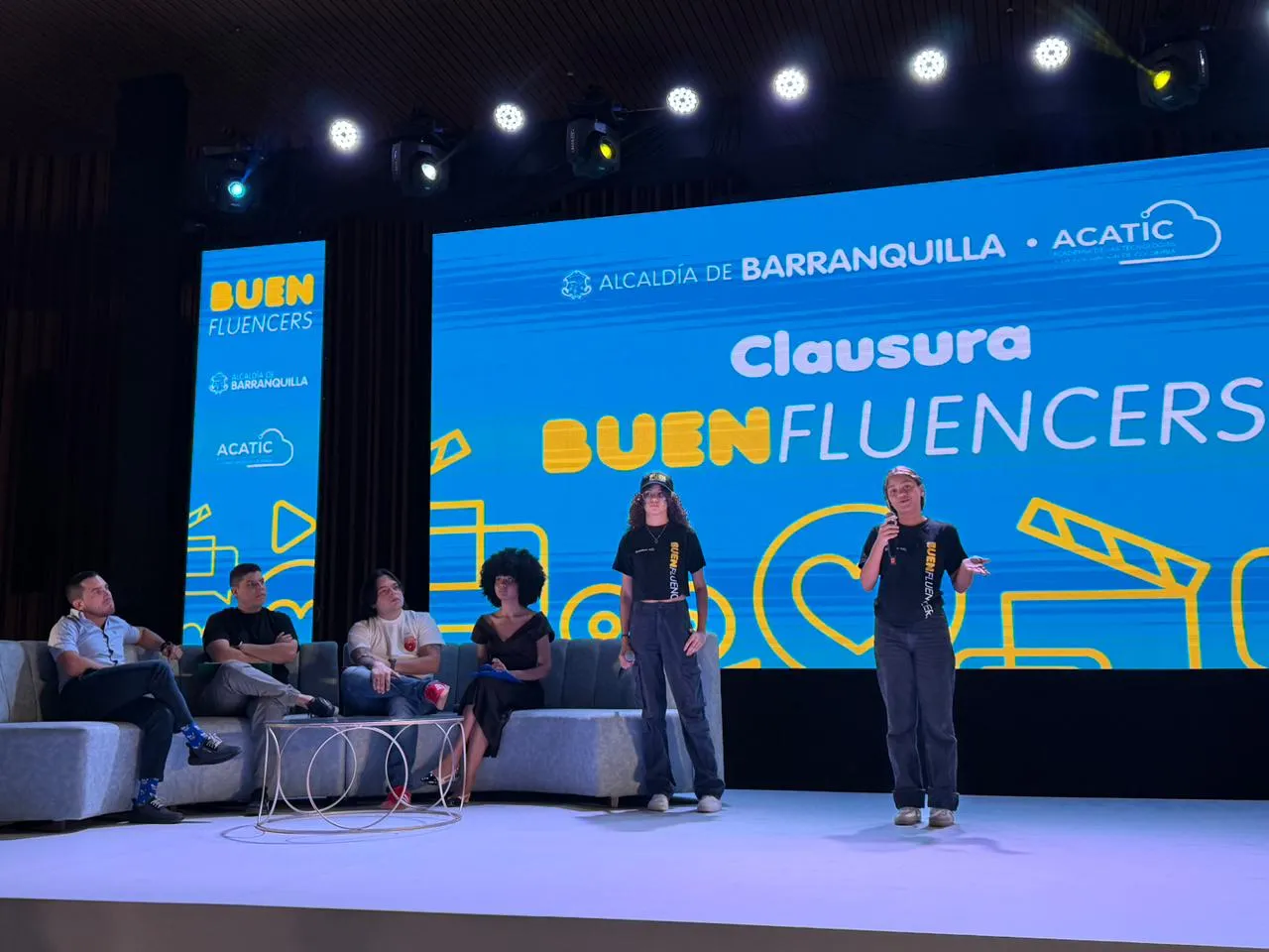 Barranquilla forma líderes digitales para transformar convivencia y generar empleo