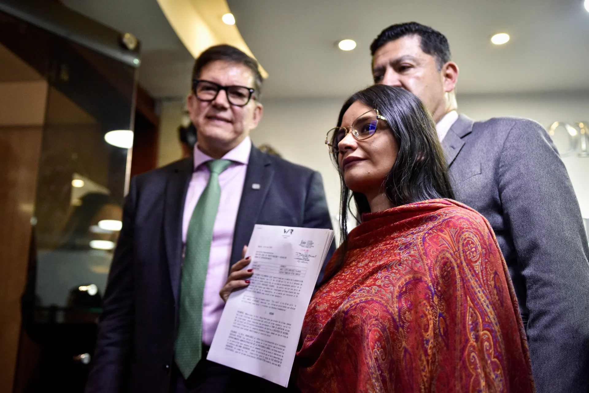 La pelea entre Petro y Angie Rodríguez escala a los estrados