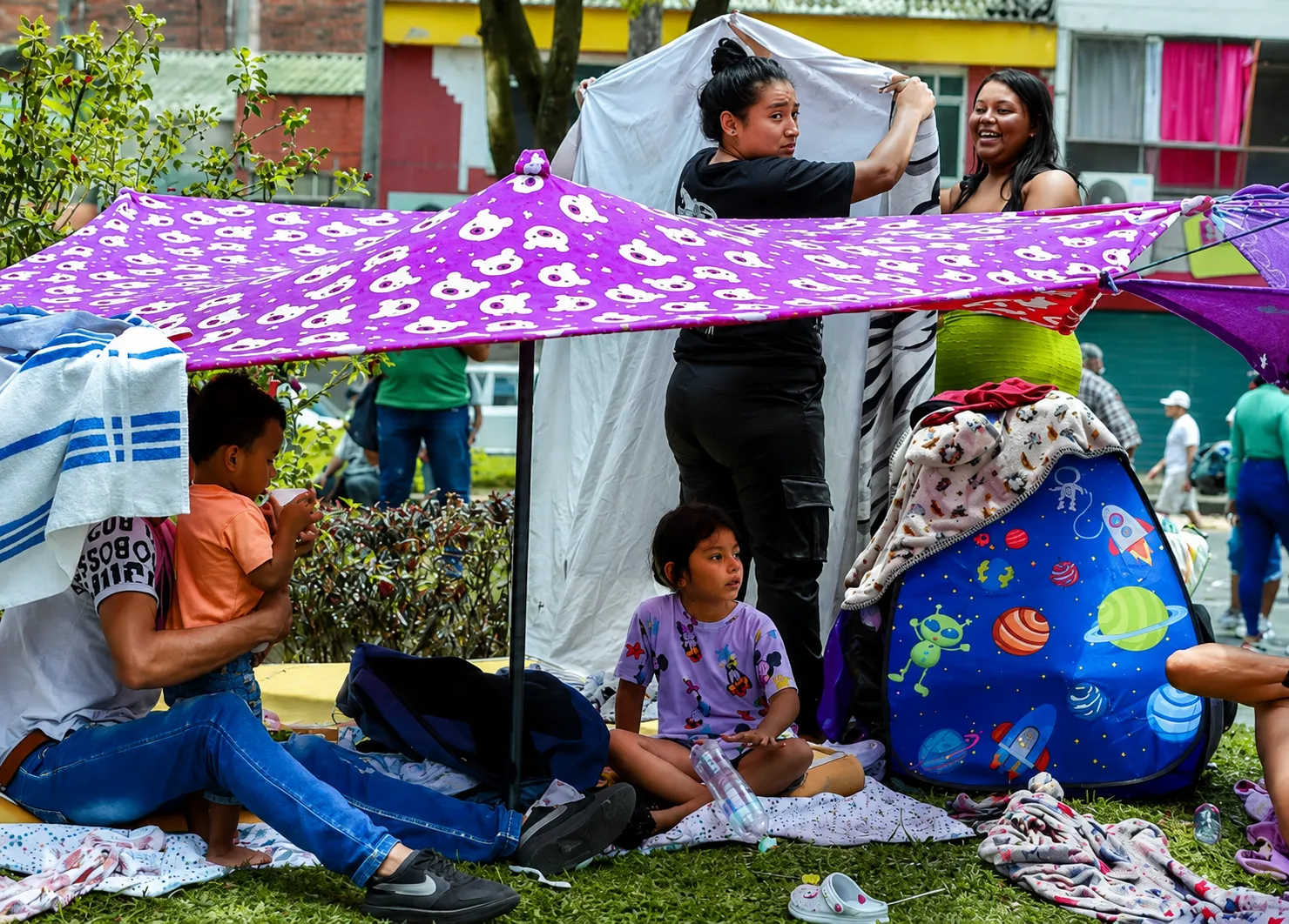 Sin casa, pero con esperanza: así viven los damnificados en Pereira