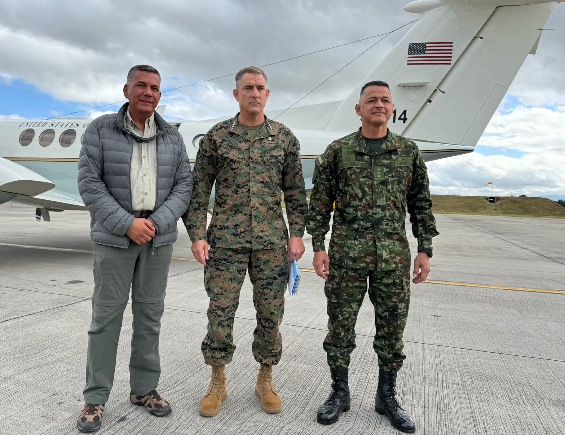 El jefe del Comando Sur de EE. UU. y MinDefensa evalúan base binacional en la frontera con Ecuador