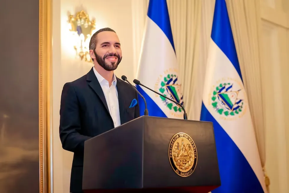 El Salvador aprobó la revisión del FMI y su  reserva de bitcoin entra en un marco de reglas