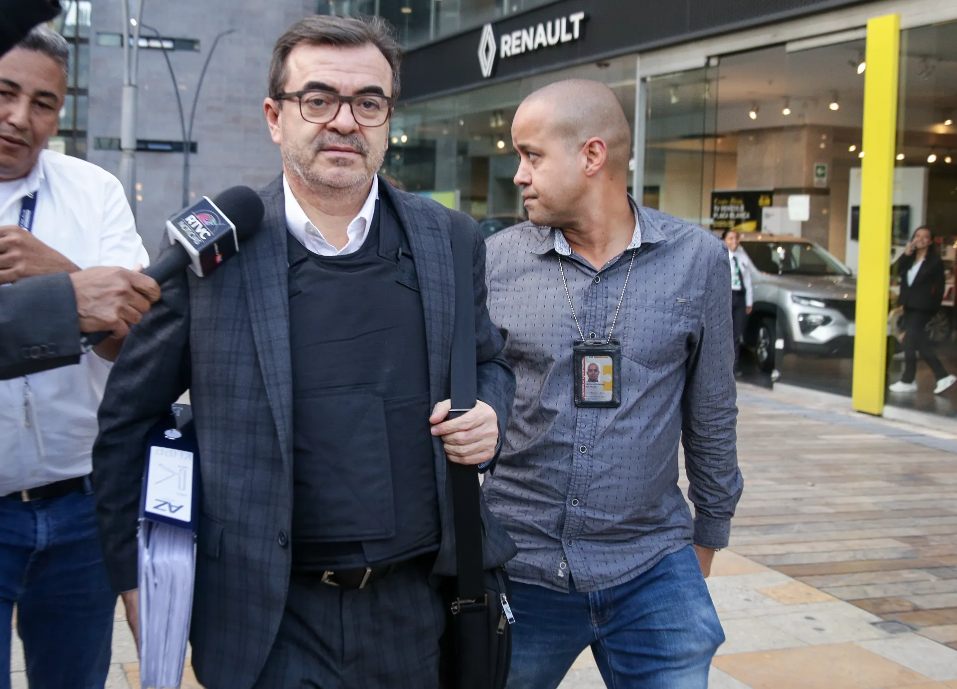 El caso de los chats de Fernández vuelve a poner a Petro en el radar de la Ungrd