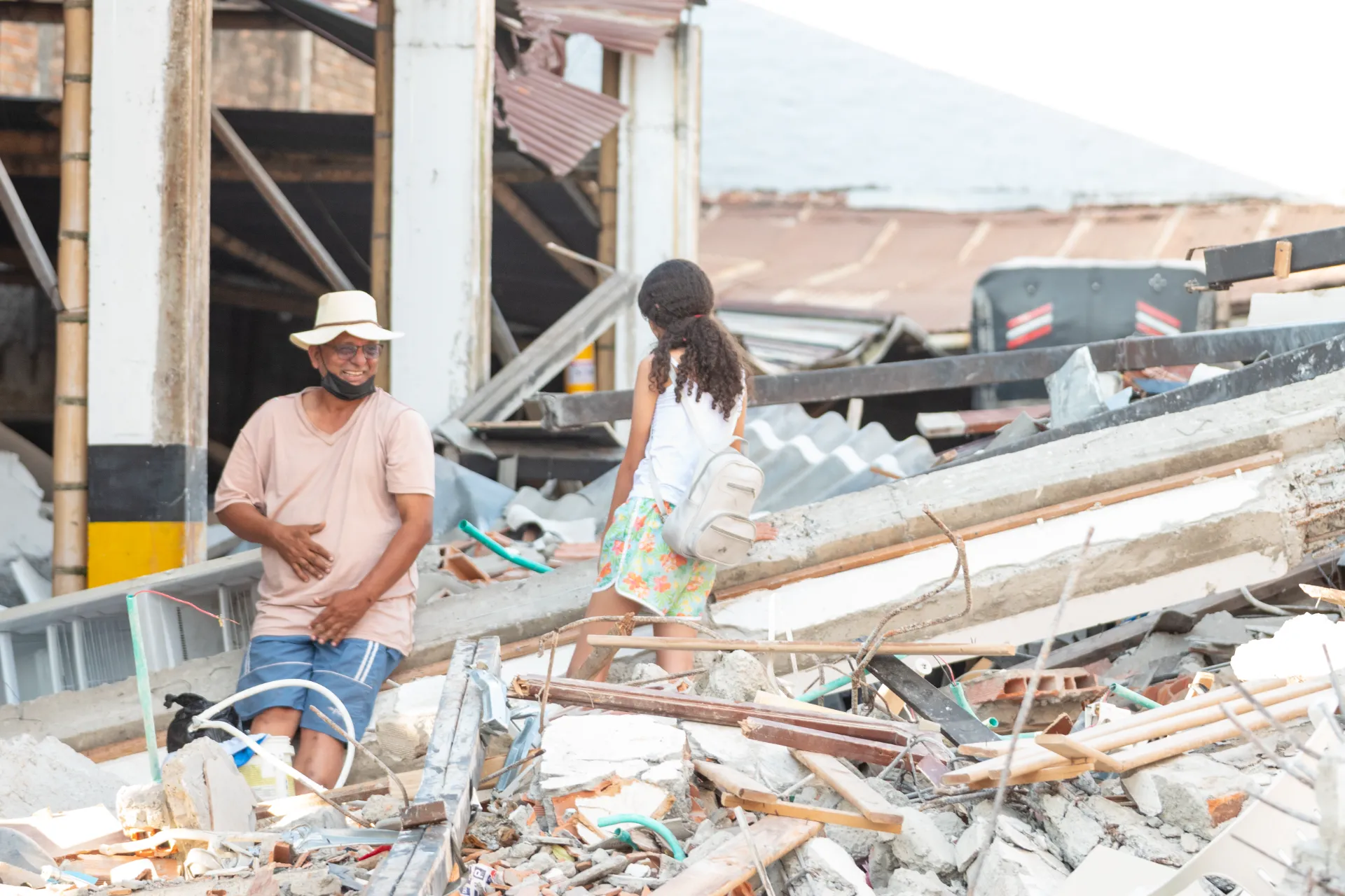 Dos meses después del terremoto, la educación sigue en crisis