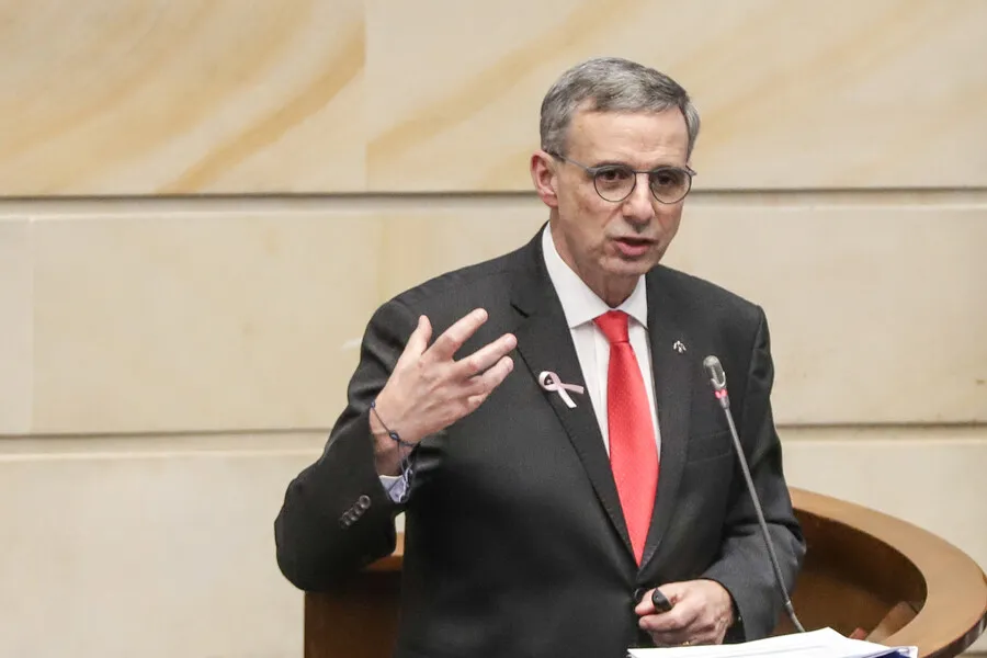 Presupuesto 2027 cambia sus prioridades,  mientras crecen las dudas sobre la deuda