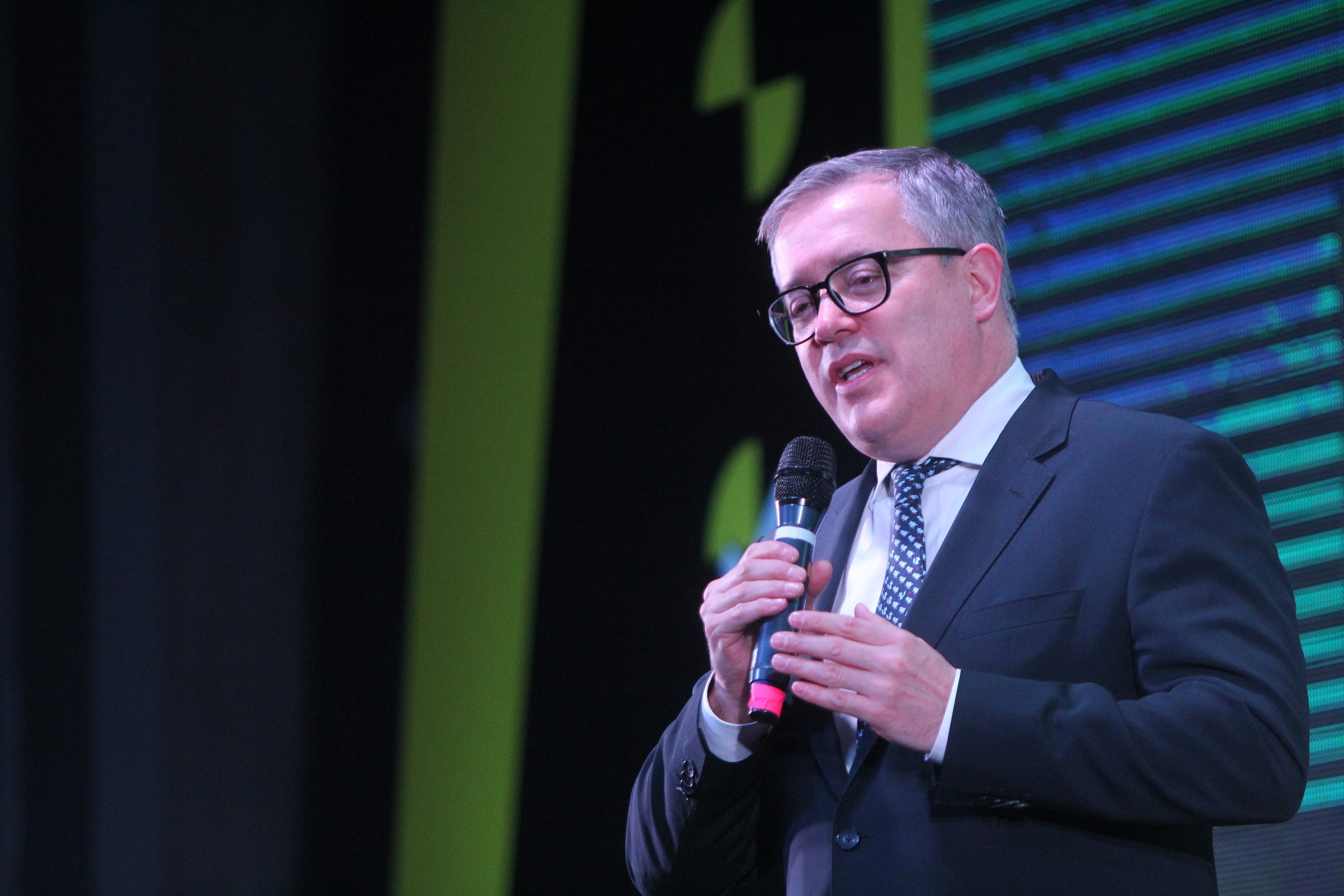 Cara y cruz de la política arancelaria del gobierno Petro