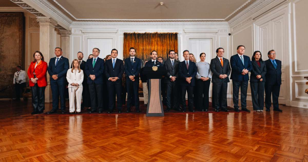 Abelardo de la Espriella delega en ministros la provisión de cargos pú