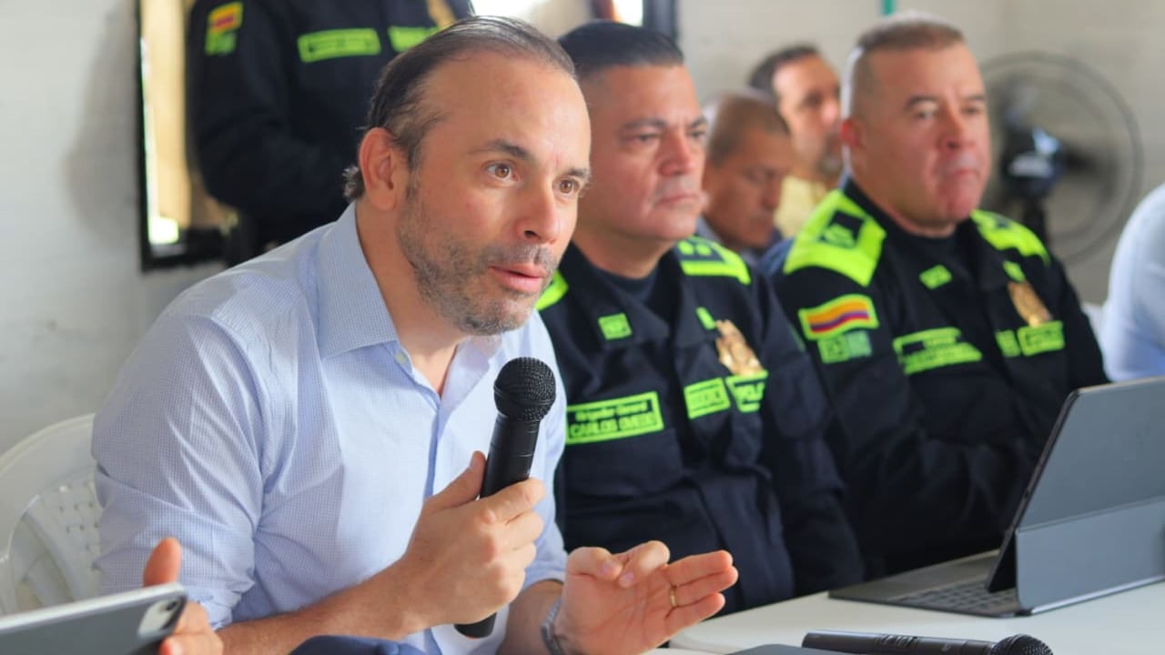 Alcalde de Cali Alejandro Eder vincula a capturado por granada contra 