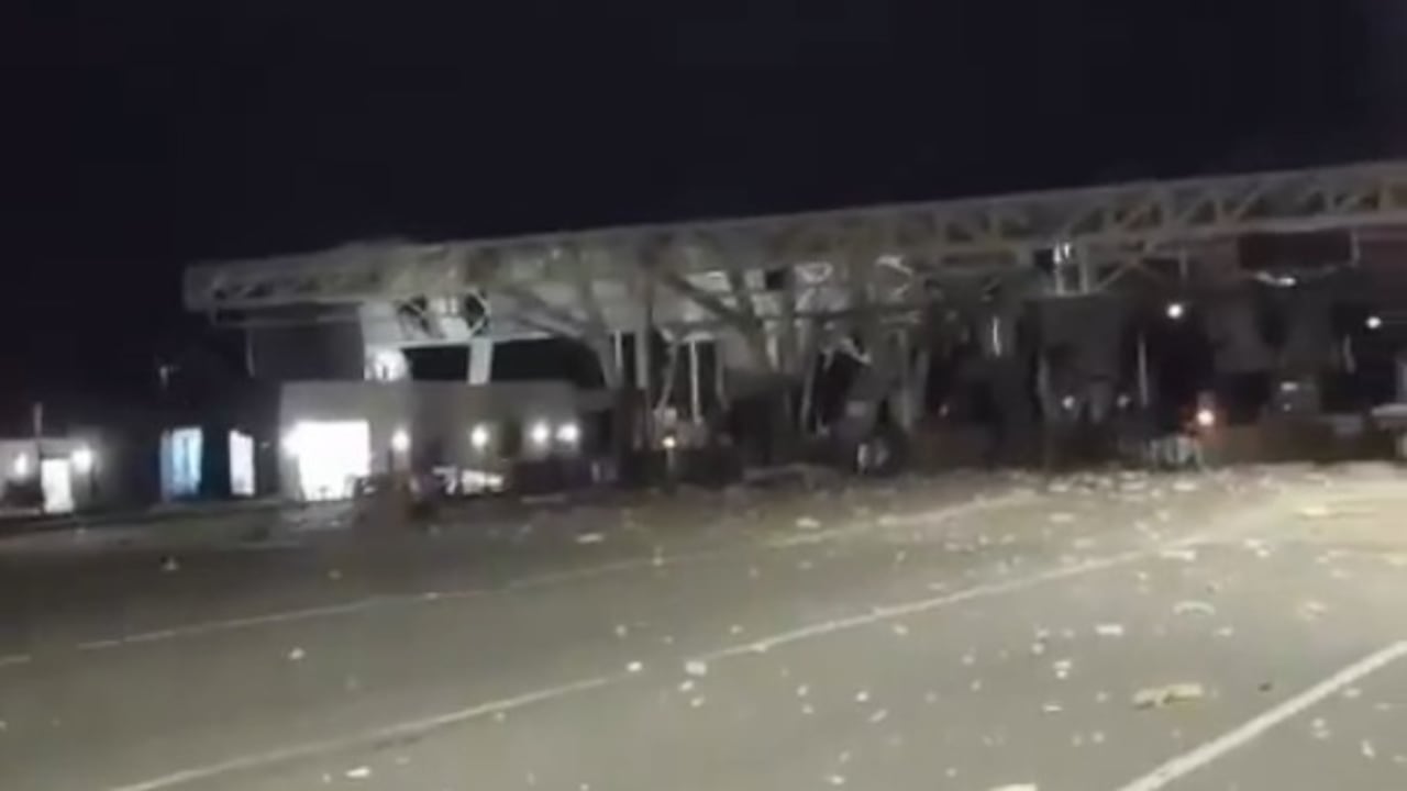 Cuatro heridos por carro bomba en peaje de Villanueva, Casanare