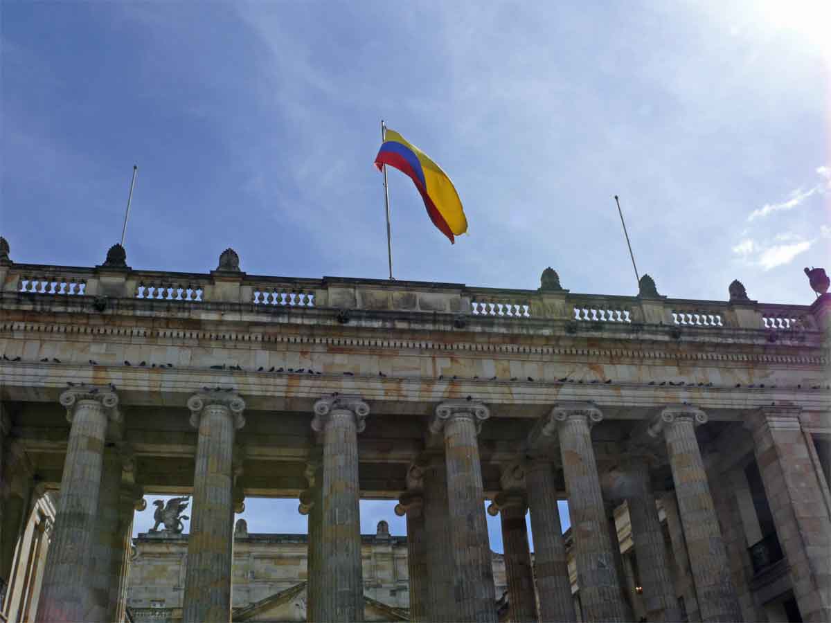 Comisión Primera aprueba en primer debate ampliar la educación obligat