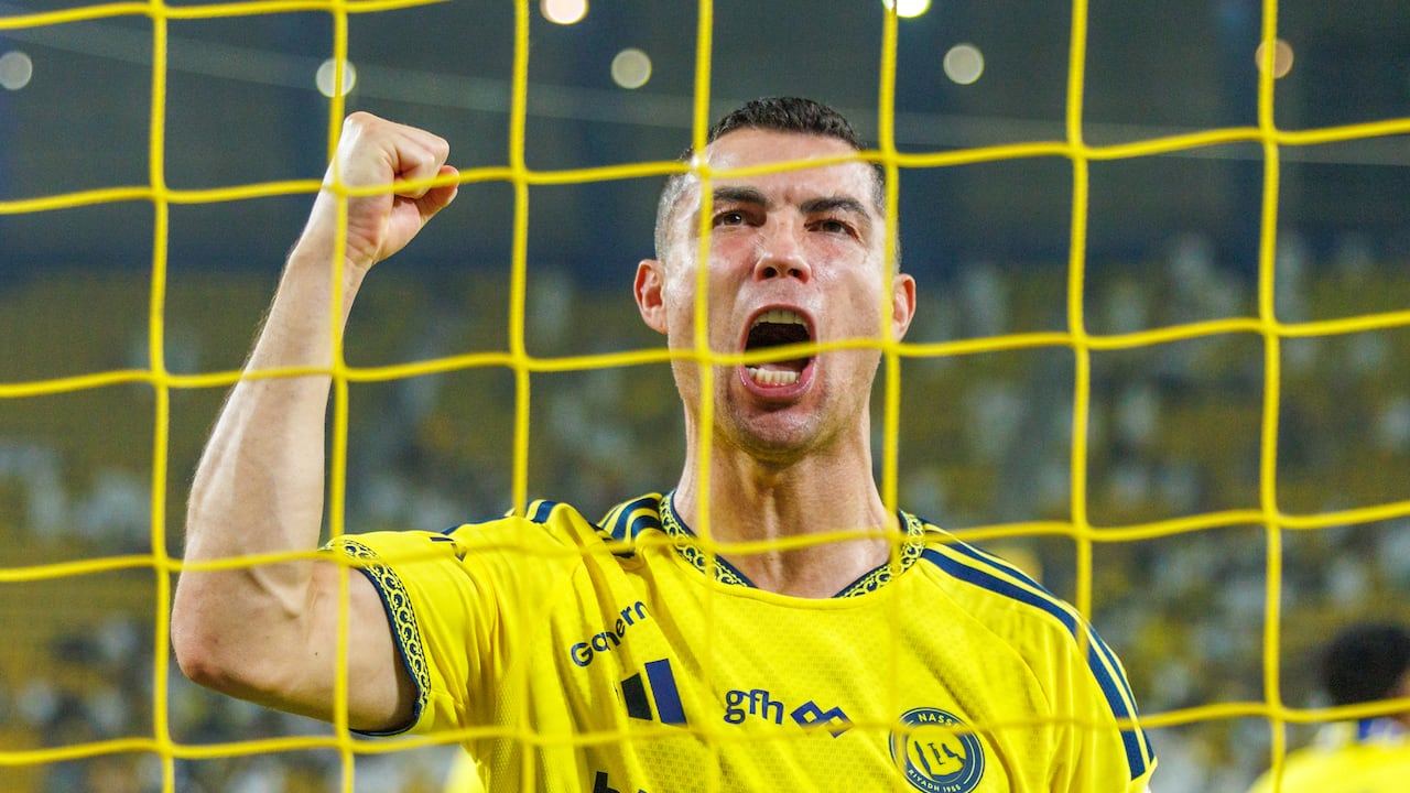 Cristiano Ronaldo marca triplete y llega a 985 goles en Arabia Saudita