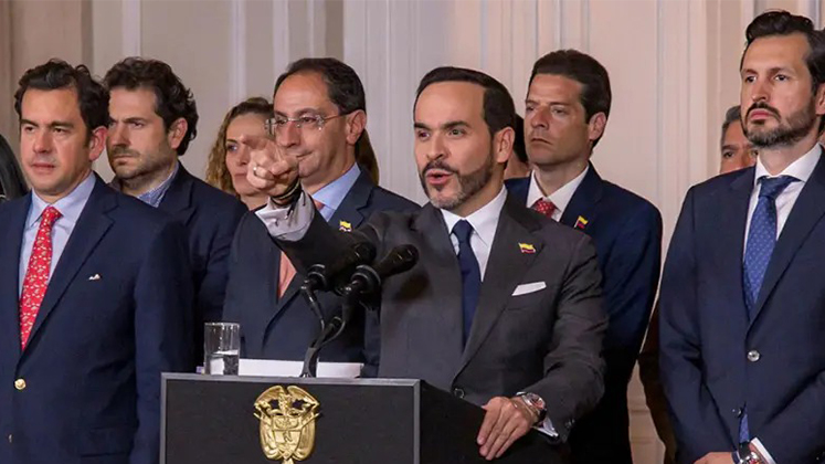 Abelardo De La Espriella ordena cancelar comisión de capitana Kelly Lo