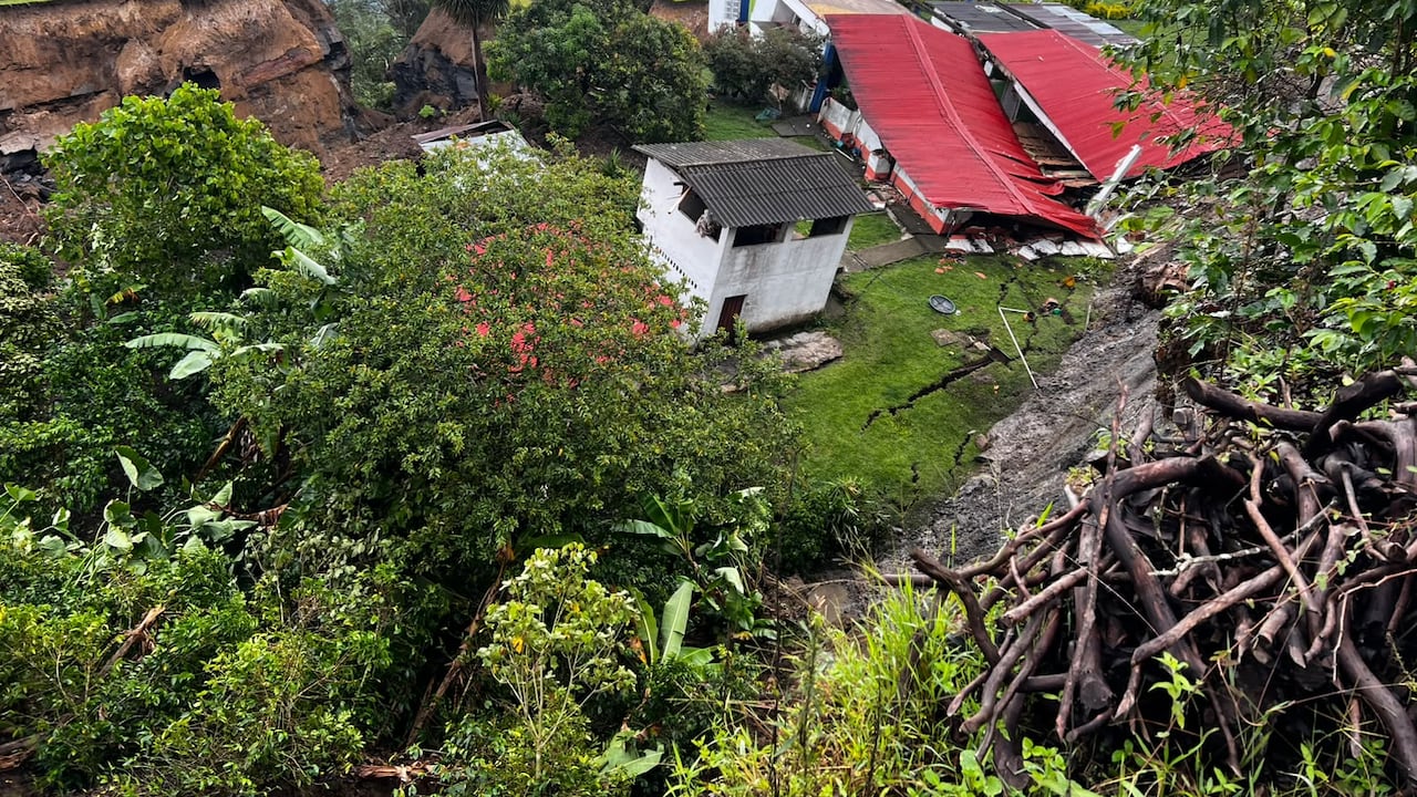 Deslizamiento en Moniquirá, Boyacá, destruye tres viviendas y deja fam