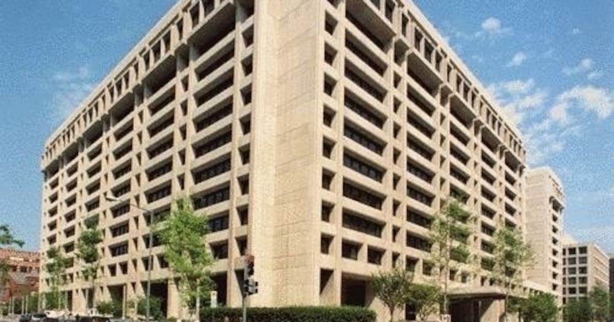 FMI califica de insostenible la crisis fiscal de Colombia y pide un es