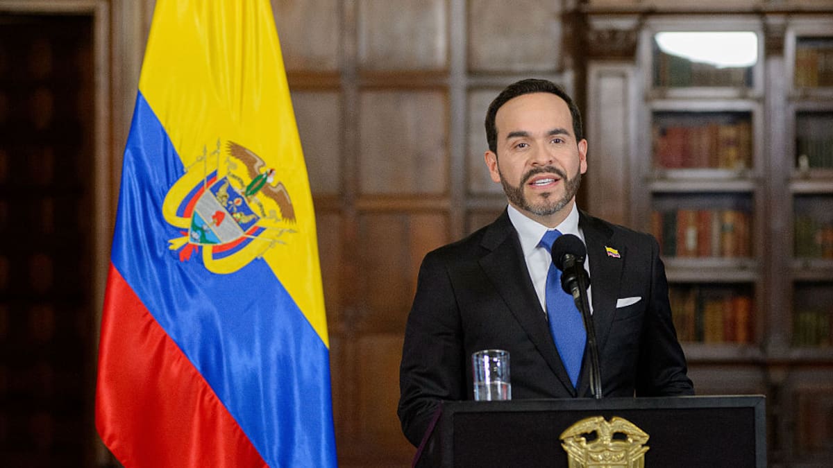 Gobierno de De la Espriella frena contratos por prestación de servicio