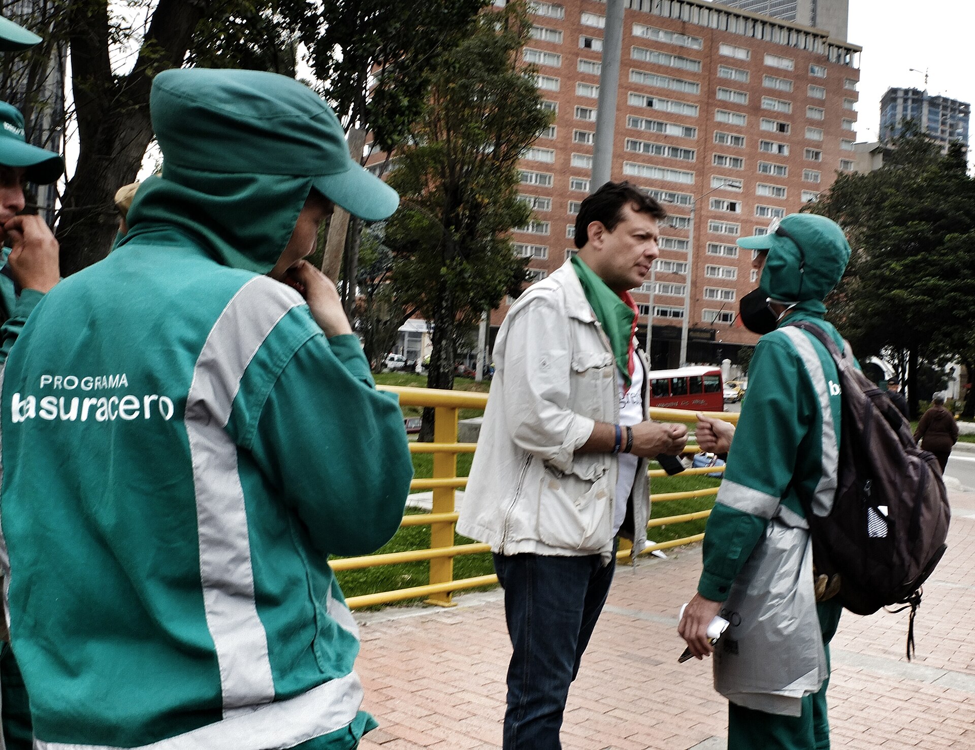Hollman Morris critica relanzamiento de RTVC como 'La Señal de la Patr