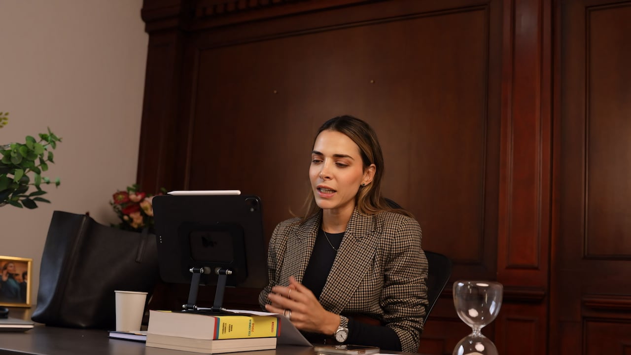 María Clara Posada denuncia gasto de más de $226.000 millones en esque