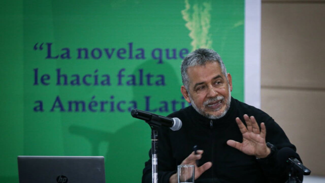 Mario Mendoza presenta 'La hora de los lobos' en CaliLee 2026