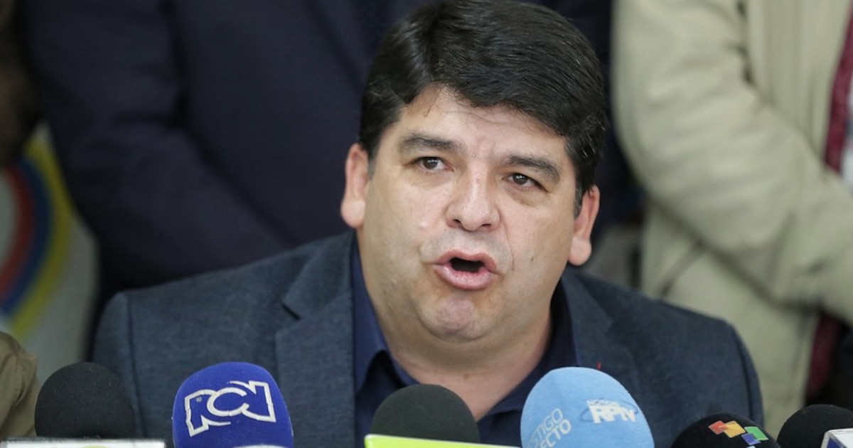 Nelson Alarcón asume la presidencia de la CUT en Colombia