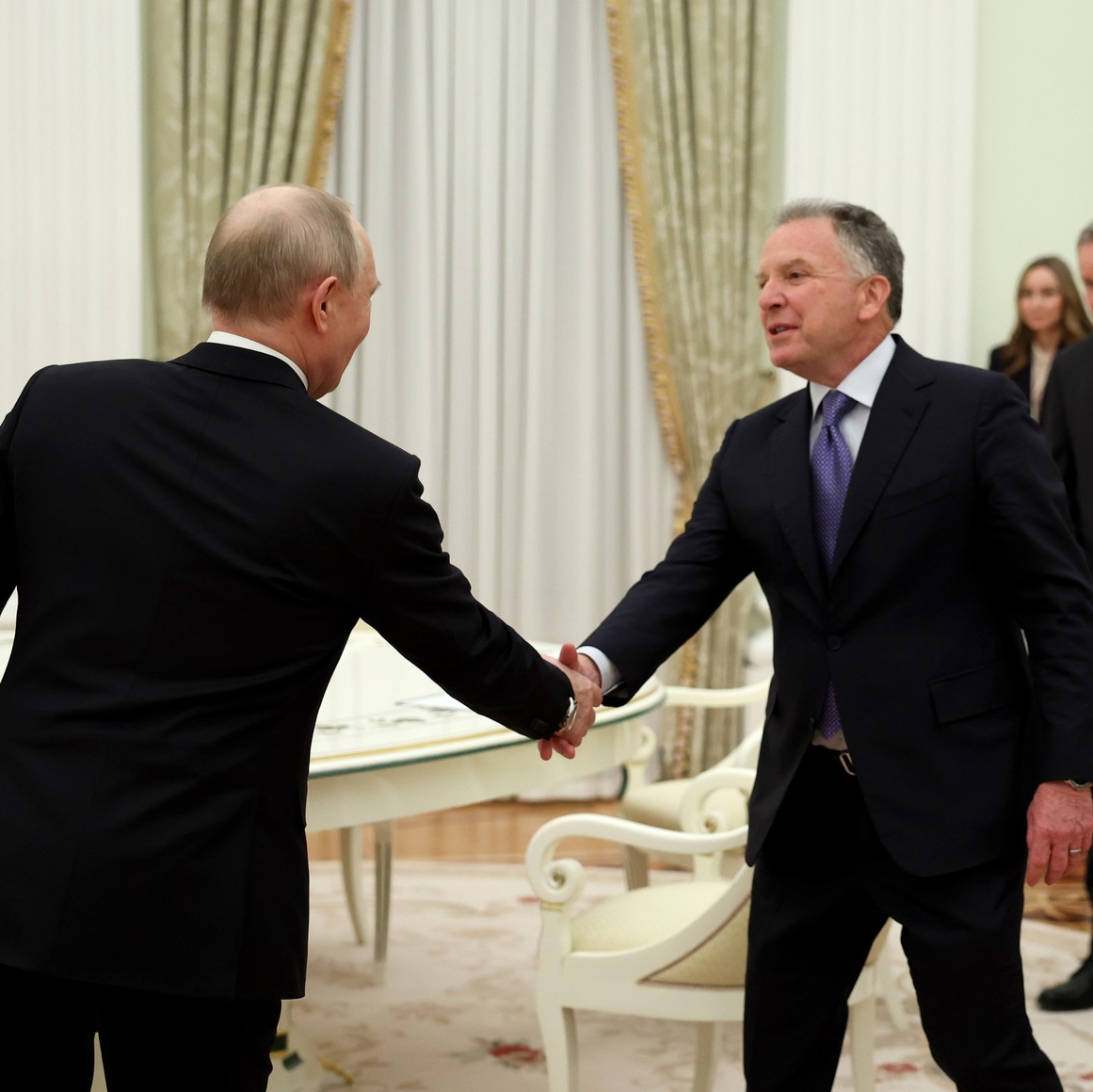 Putin acepta reanudar en noviembre negociaciones con Ucrania con EE. U