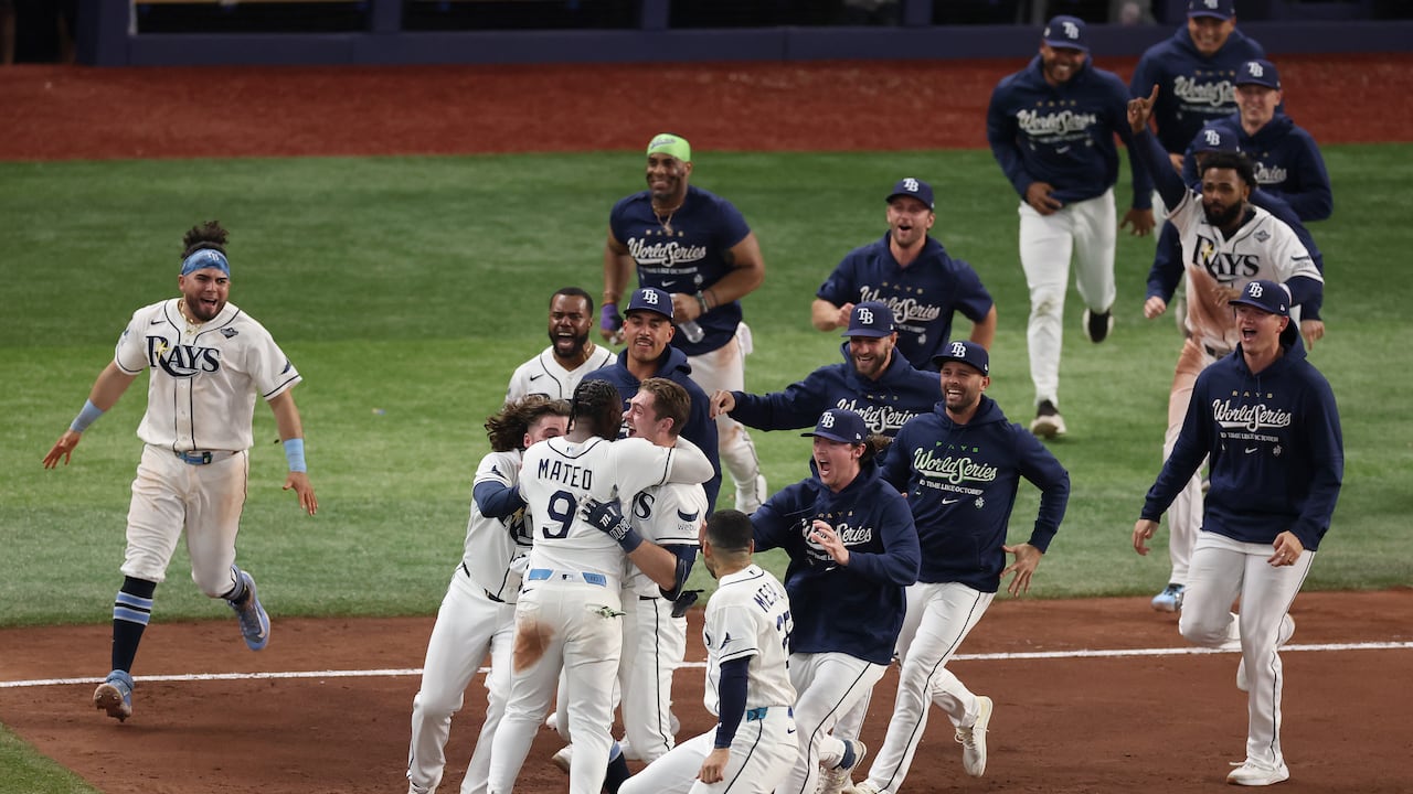 Rays remontan en la duodécima y fuerzan el quinto juego ante Milwaukee