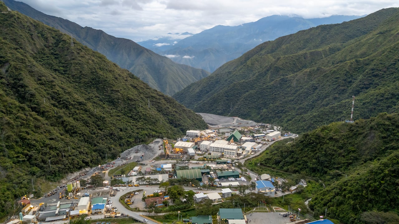 SAE recupera 10 inmuebles usados en minería ilegal en Buriticá