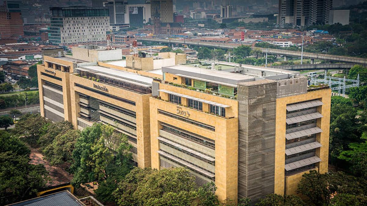 Sura invierte $15.000 millones en plataforma con IA para asesores