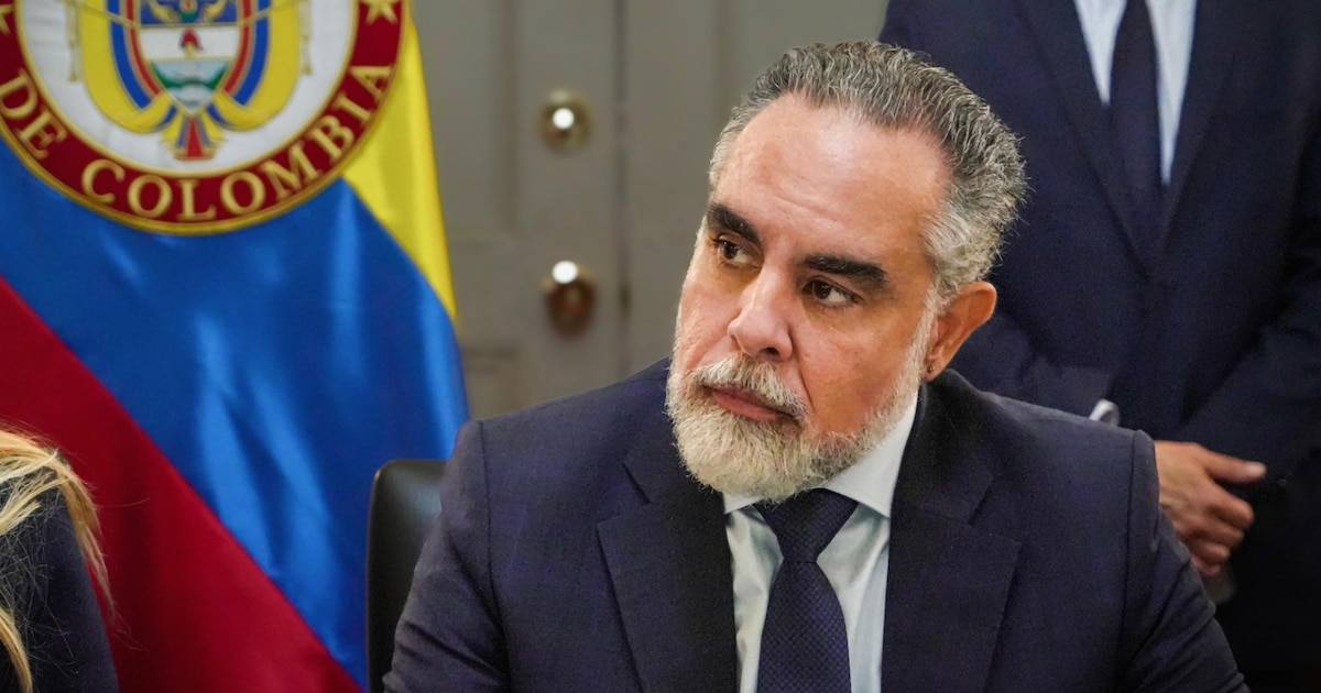 UNP retira el esquema de seguridad a Armando Benedetti y su familia