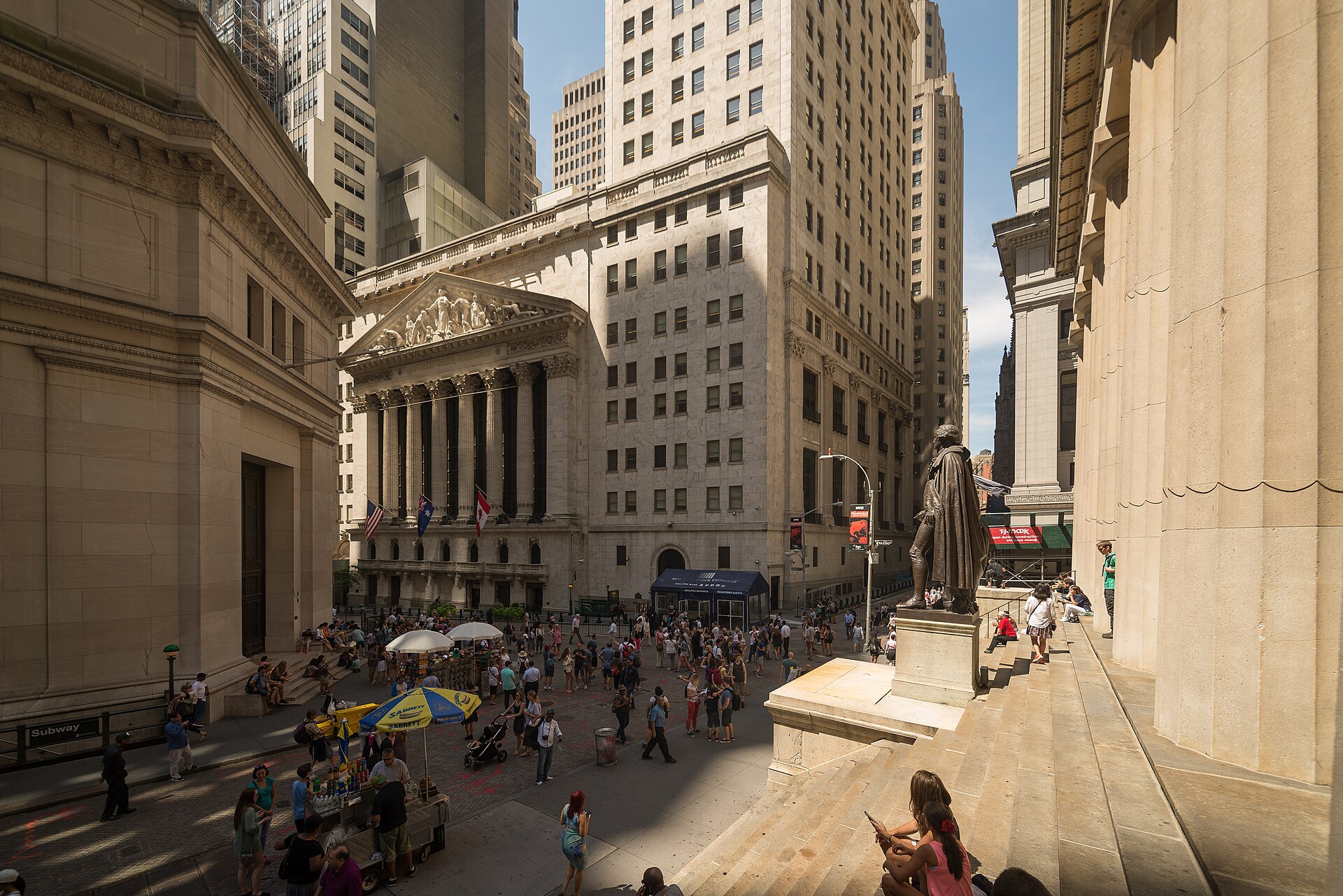 Wall Street cierra en rojo pese a beneficios de la banca de EE. UU