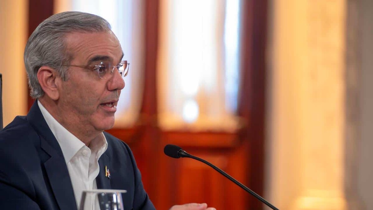 Abinader admite que el Gobierno no ha explicado bien la tarifa eléctrica en RD