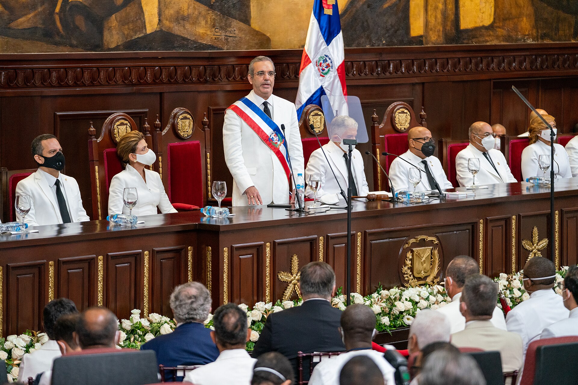 Abinader pide oraciones por el papa León XIV en República Dominicana