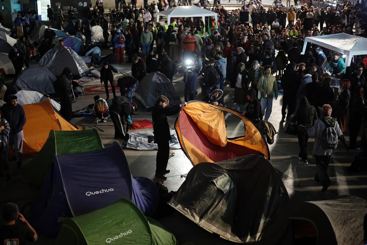 Portugal: manifestantes por la vivienda mantienen acampadas en Lisboa y Oporto