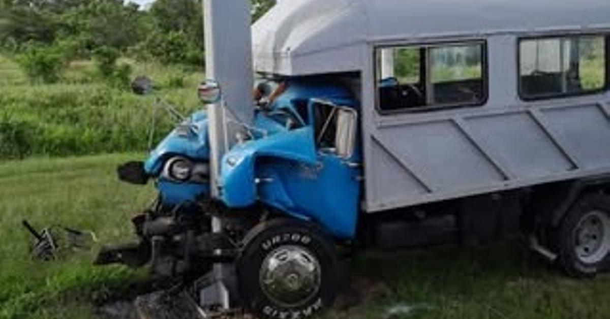 Un muerto y 29 heridos en accidente de camión en Matanzas, Cuba