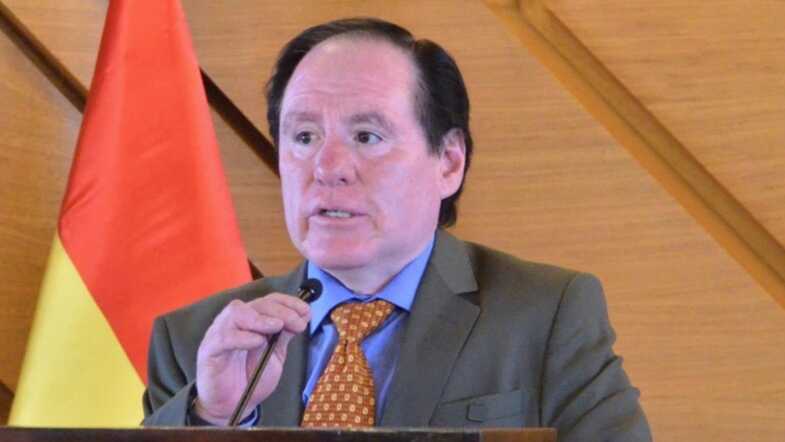 Bolivia: el presidente del BCB descarta nuevos corralitos en dólares