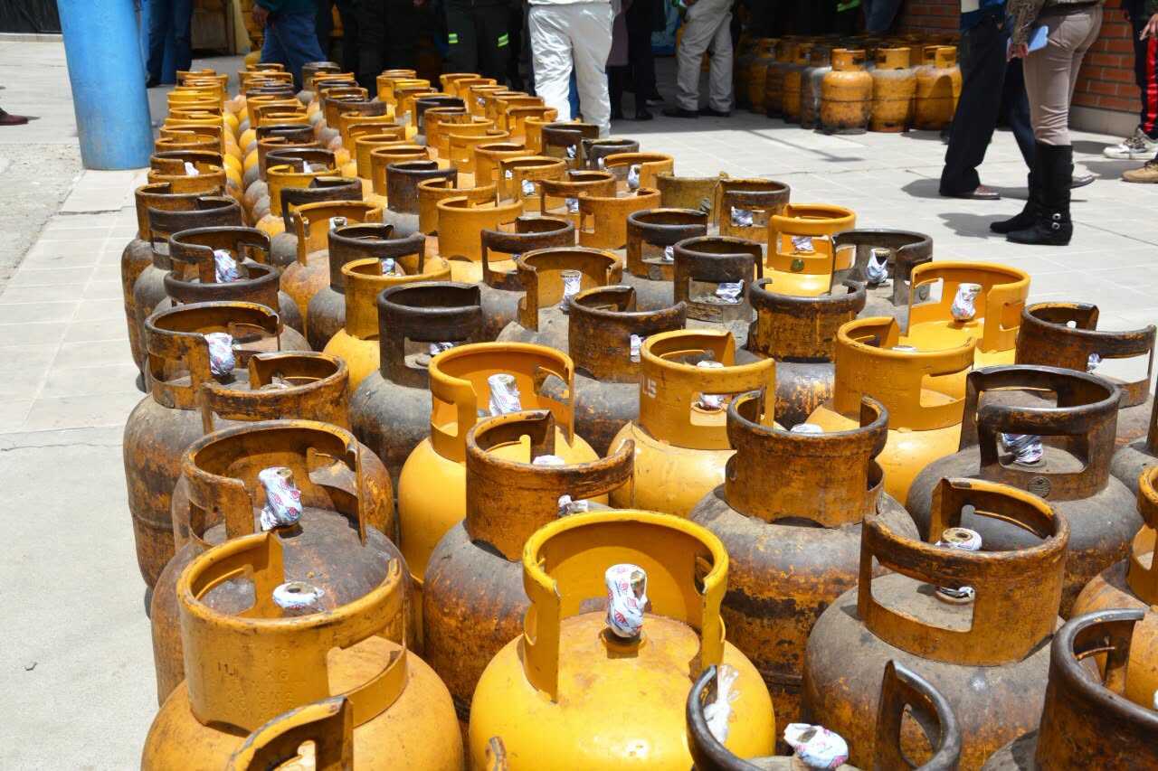 Bolivia comisa 624 garrafas de GLP por contrabando desde noviembre