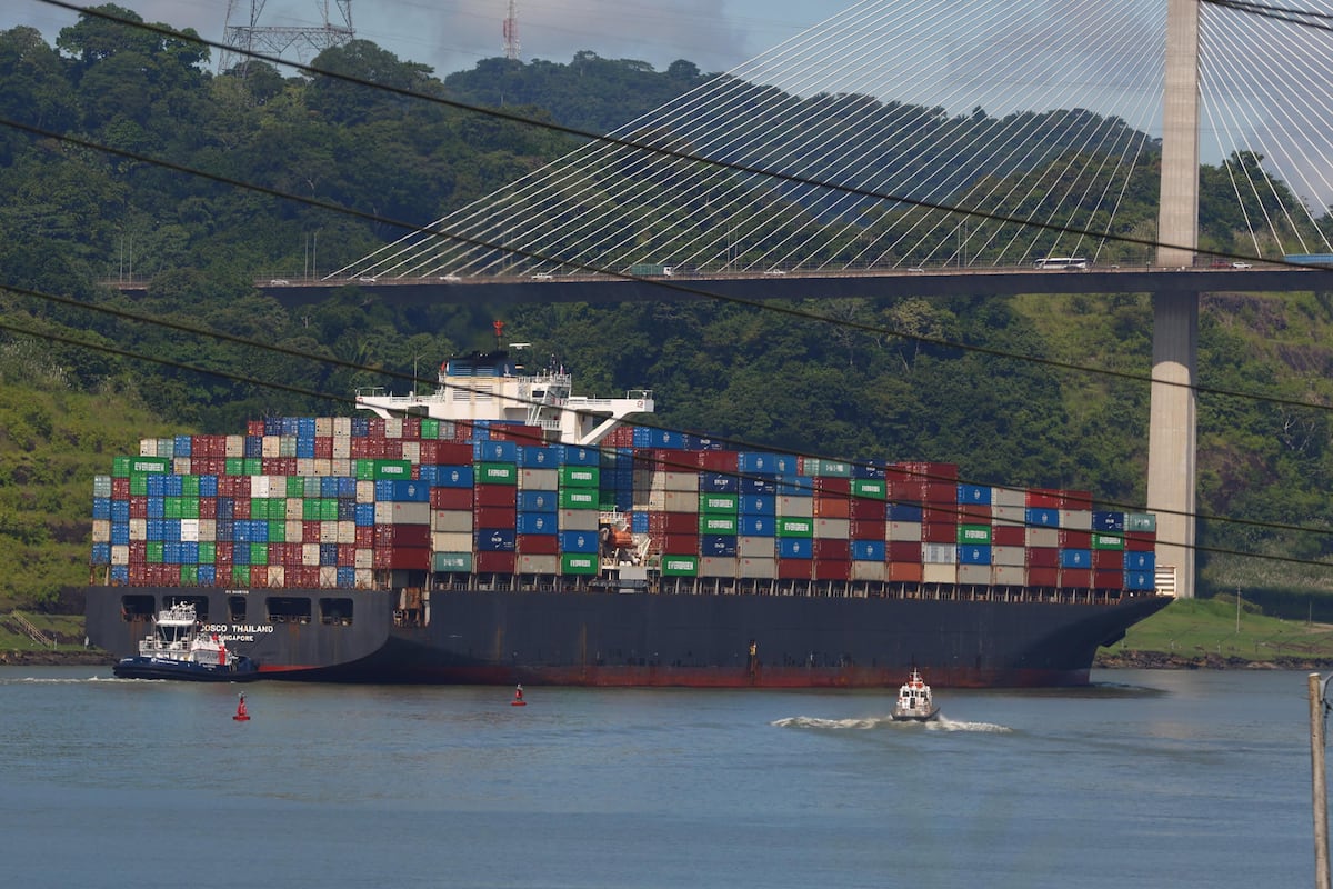 Canal de Panamá sube a 33 los tránsitos diarios por las lluvias
