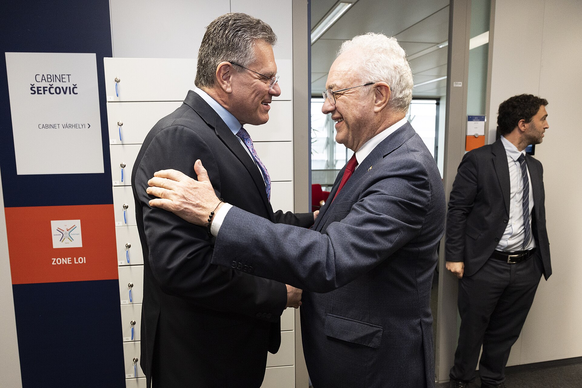 Canciller de Uruguay pide diálogo en Cuba y descarta relaciones con Venezuela