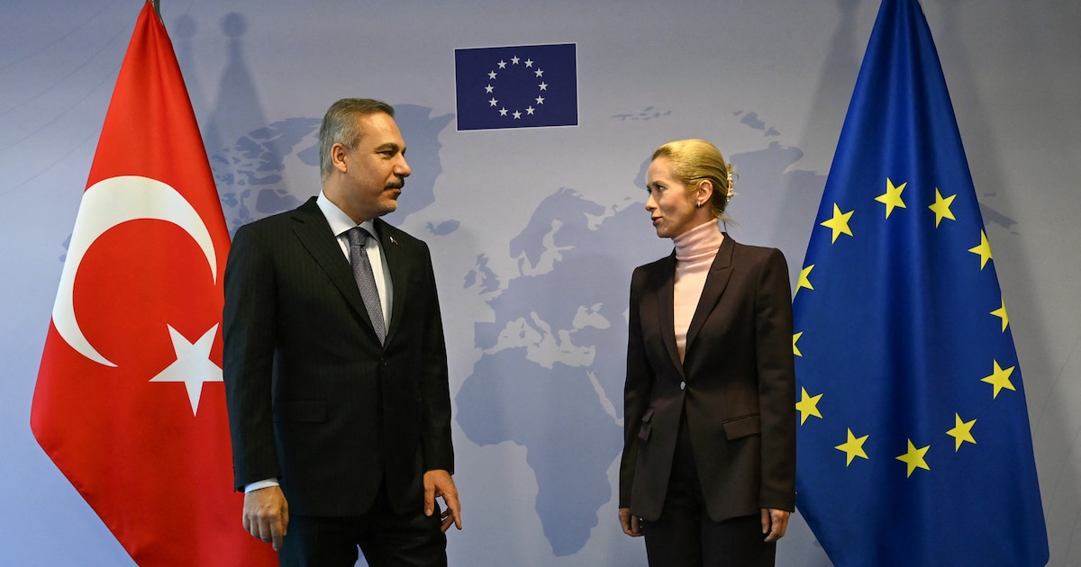 Cancilleres de siete países se reúnen en Estambul por Ormuz y Ucrania